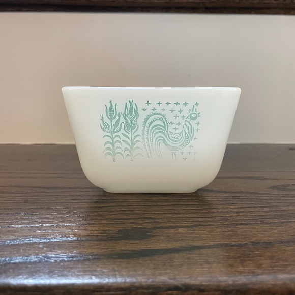 🌟VINTAGE🌟 Pyrex Butterprint Small Refrigerator Dish 501 (no lid) - Picture 1 of 4